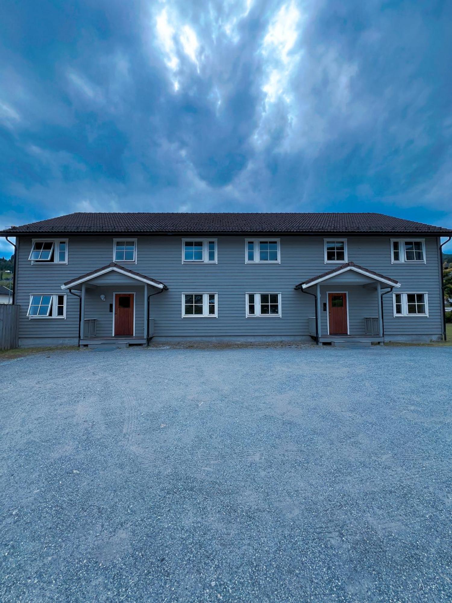 Hotel Privat Rom I Leilighet Sogndal Esterno foto